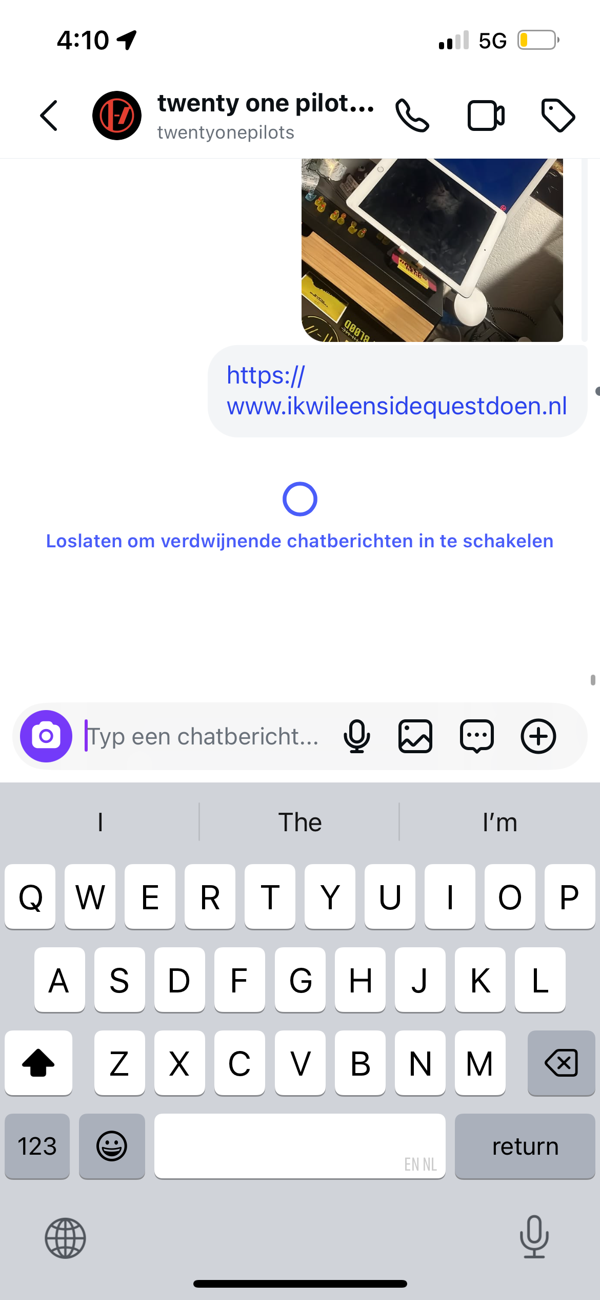 Dm een persoon die je niet kent en stuur diegene de link van deze website